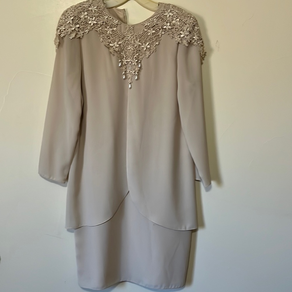 Patra creme dress with lace embellishments.  Size 10, petite